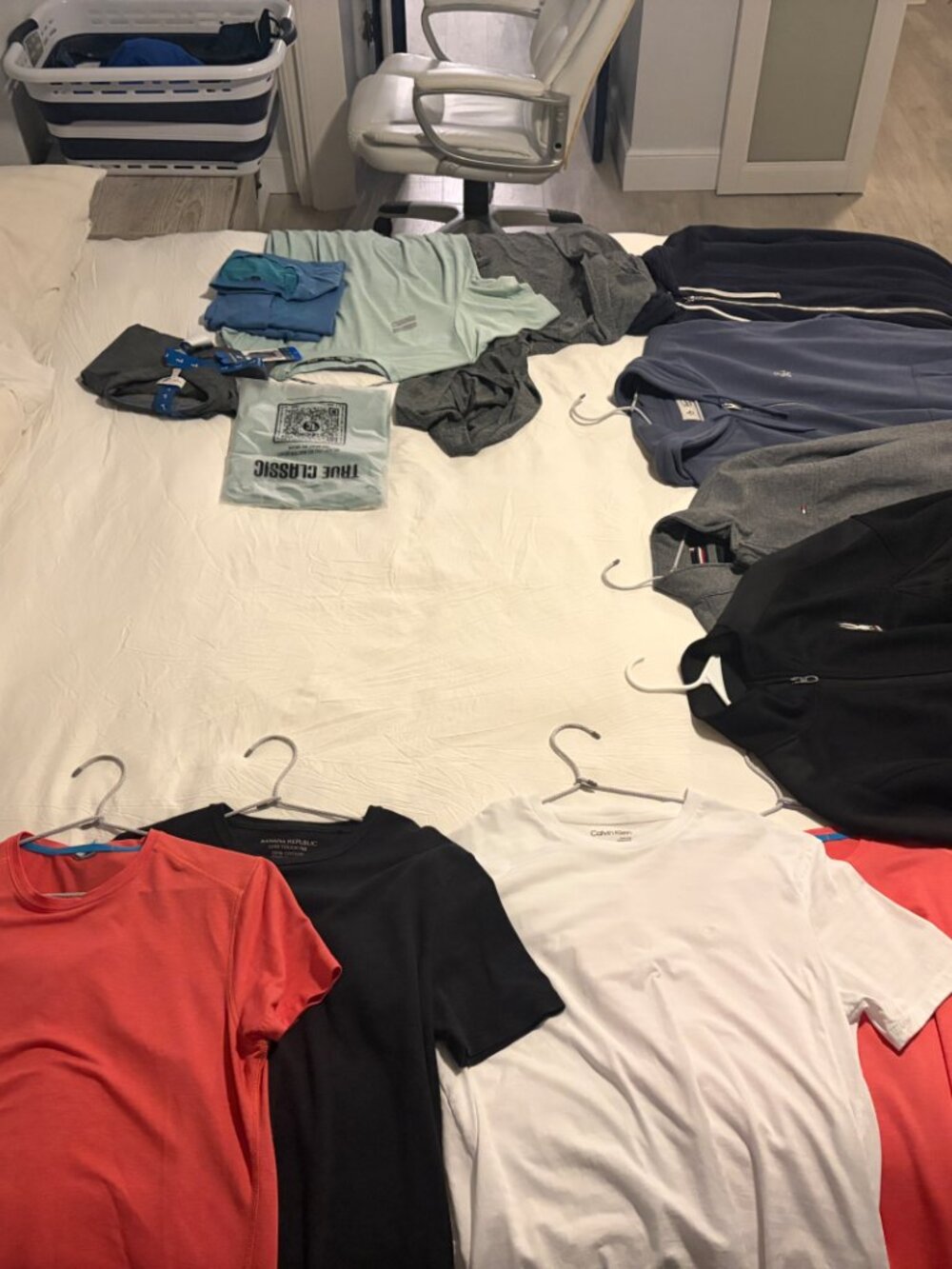 Clothing Lot - Good-Very Good Condition (Some NWT)